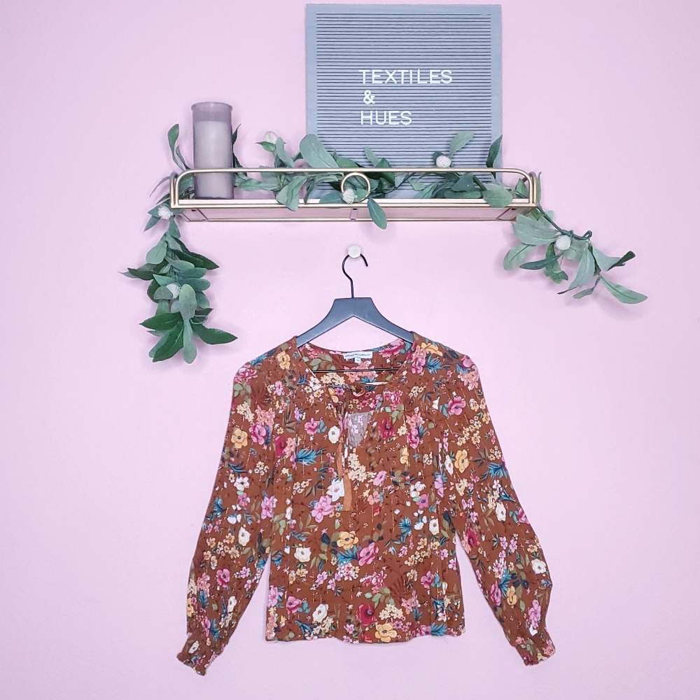 Cupcakes and Cashmere Floral Metallic Long Sleeve Blouse
